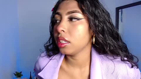 Snapshot of danna_schmidt23 chatting on 12-03-24, 10:17 Danna online show from 12-03-24, 10:17