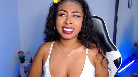 Snapshot of danna_schmidt23 chatting on 02-07-25, 03:52 Danna online show from 02-07-25, 03:52