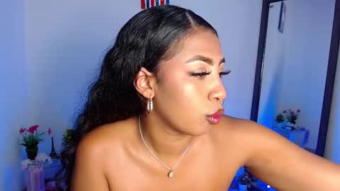 Snapshot of danna_schmidt23 chatting on 02-17-25, 12:27 Danna online show from 02-17-25, 12:27