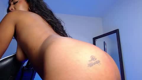 Snapshot of danna_schmidt23 chatting on 02-21-25, 02:16 Danna online show from 02-21-25, 02:16