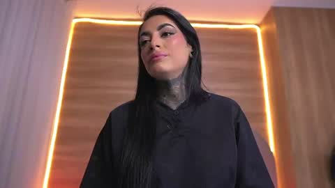 Danna Berlin  online show from 07-25-26, 07:11