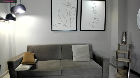 Danna Cruz  online show from 12-22-24, 10:49