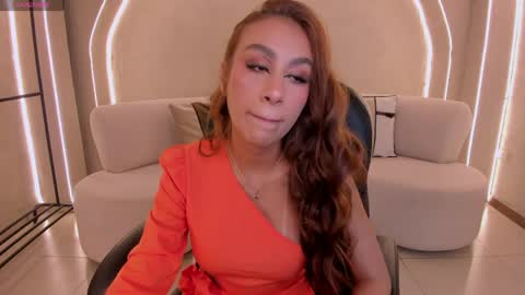 Snapshot of dannacruz_ chatting on 04-21-26, 01:42 Danna Cruz online show from 04-21-26, 01:42