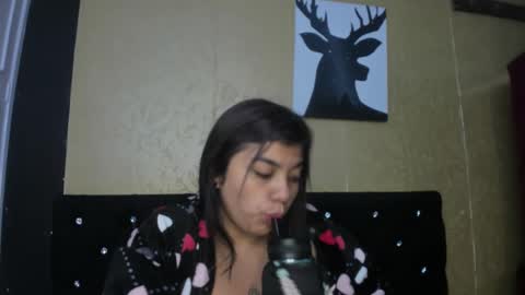 Snapshot of dannagarza chatting on 01-22-25, 08:51 Danna Garza online show from 01-22-25, 08:51