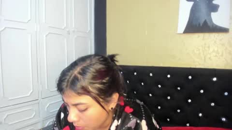 Snapshot of dannagarza chatting on 02-05-25, 10:41 Danna Garza online show from 02-05-25, 10:41