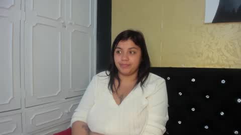 Snapshot of dannagarza chatting on 02-11-25, 07:54 Danna Garza online show from 02-11-25, 07:54