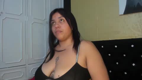 Snapshot of dannagarza chatting on 02-12-25, 08:16 Danna Garza online show from 02-12-25, 08:16