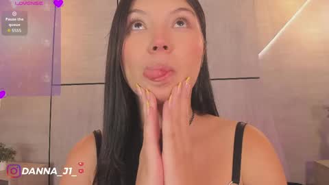 Danna online show from 05-30-26, 07:33