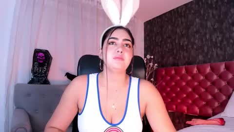 Snapshot of dannastaar chatting on 10-31-25, 03:02 Danna online show from 10-31-25, 03:02