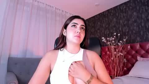 Snapshot of dannastaar chatting on 11-22-25, 02:27 Danna online show from 11-22-25, 02:27