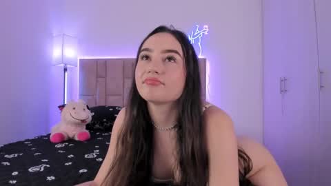 Snapshot of dannate1 chatting on 02-01-25, 11:48 danna online show from 02-01-25, 11:48