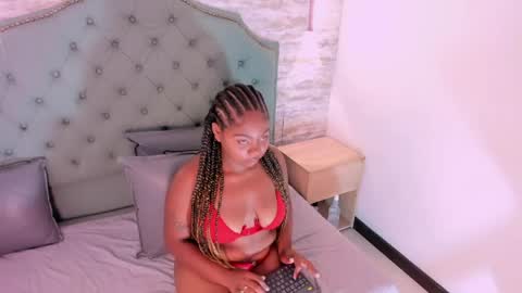 Snapshot of dannawhisper chatting on 05-08-26, 12:32 Dannawhisper online show from 05-08-26, 12:32