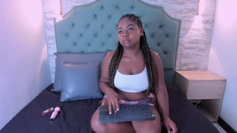 Snapshot of dannawhisper chatting on 05-13-26, 11:40 Dannawhisper online show from 05-13-26, 11:40