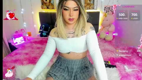 Snapshot of dannia_13 chatting on 04-06-26, 04:46 dannia_13 online show from 04-06-26, 04:46