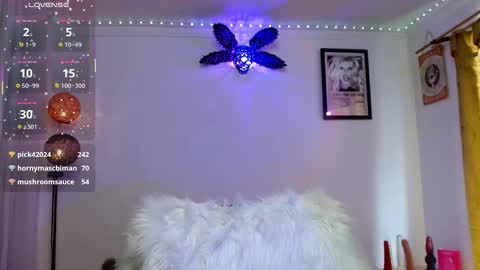 Snapshot of dannihotboy02 chatting on 05-16-26, 06:07 danni online show from 05-16-26, 06:07