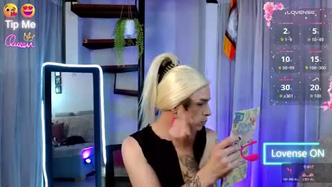 Snapshot of dannihotboy02 chatting on 06-09-26, 09:26 danni online show from 06-09-26, 09:26