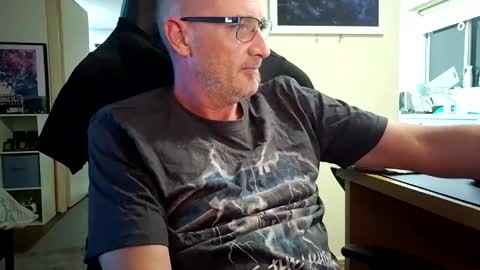 Snapshot of dannozdirekt chatting on 03-20-26, 05:29 dannozdirekt online show from 03-20-26, 05:29