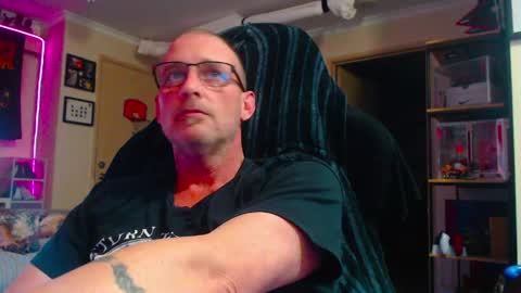 Snapshot of dannozdirekt chatting on 05-03-26, 03:51 dannozdirekt online show from 05-03-26, 03:51