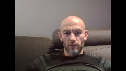 Snapshot of danny81boy chatting on 01-14-25, 03:47 danny81boy online show from 01-14-25, 03:47