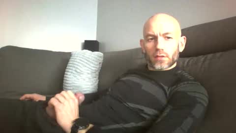 Snapshot of danny81boy chatting on 03-09-25, 04:11 danny81boy online show from 03-09-25, 04:11