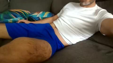 Snapshot of danny81boy chatting on 09-28-25, 03:28 danny81boy online show from 09-28-25, 03:28