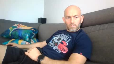 Snapshot of danny81boy chatting on 07-10-26, 09:12 danny81boy online show from 07-10-26, 09:12