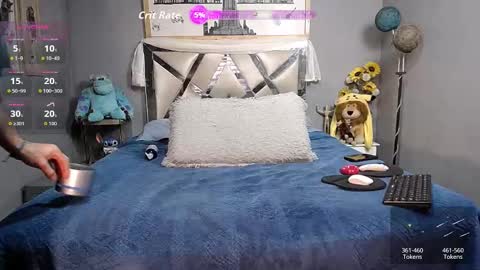 Danny and Alex online show from 12-15-25, 04:50