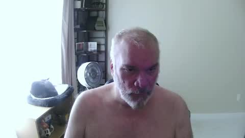 Danny bear online show from 05-09-26, 07:41