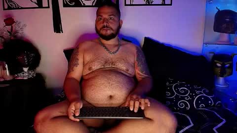 Snapshot of dannybearrr chatting on 10-14-25, 08:59 Danny Bear online show from 10-14-25, 08:59