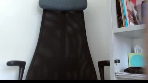 Snapshot of dannyfunboy chatting on 11-11-25, 11:27 Danny online show from 11-11-25, 11:27