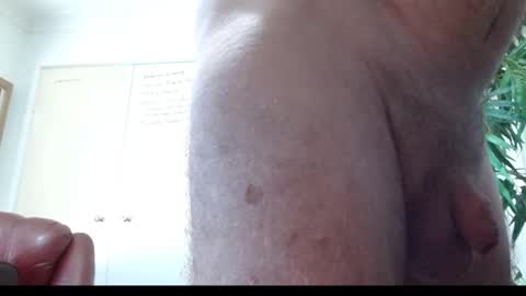 Snapshot of dannyfunboy chatting on 12-17-25, 11:33 Danny online show from 12-17-25, 11:33