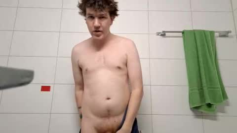 Snapshot of dannytoyboyy chatting on 01-06-25, 08:57 Danny Toy Boy online show from 01-06-25, 08:57