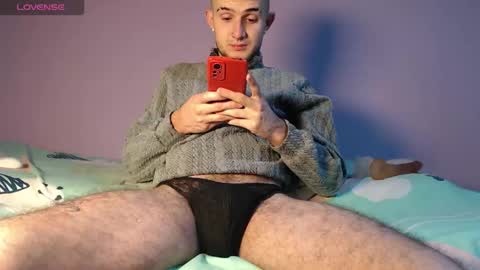 dante_bear online show from 11-28-25, 03:09