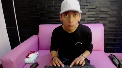 Snapshot of dante_luxx_ chatting on 03-16-26, 03:05 Dante online show from 03-16-26, 03:05