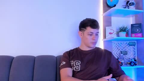 Snapshot of dante_seductor chatting on 02-01-26, 09:24 Dante online show from 02-01-26, 09:24