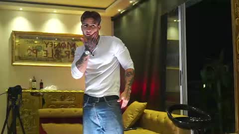 Snapshot of dantecoppolaa chatting on 06-24-26, 01:48 Dante coppola online show from 06-24-26, 01:48