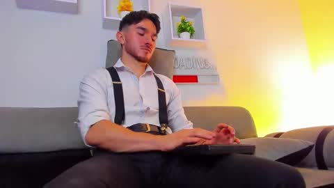 Snapshot of danteeblake chatting on 05-13-26, 03:59 Dante online show from 05-13-26, 03:59
