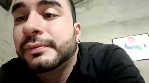 Snapshot of dantesatrianii chatting on 01-01-25, 06:05 Dante  online show from 01-01-25, 06:05