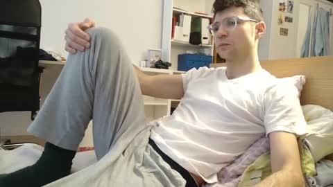 Snapshot of dantheman233 chatting on 01-19-25, 09:33 Daniel online show from 01-19-25, 09:33