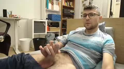 Snapshot of dantheman233 chatting on 09-18-25, 05:48 Daniel online show from 09-18-25, 05:48