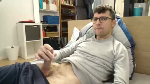 Snapshot of dantheman233 chatting on 10-01-25, 08:20 Daniel online show from 10-01-25, 08:20