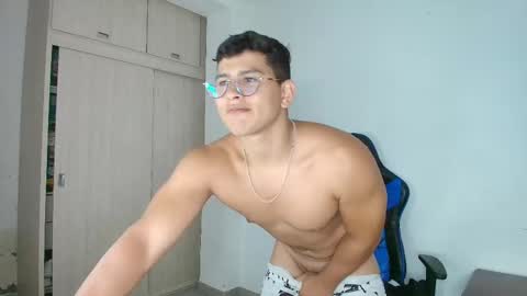 Snapshot of dantraxx chatting on 02-25-25, 09:46 Dantraxx online show from 02-25-25, 09:46