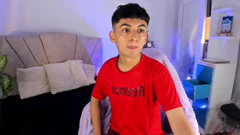 Snapshot of danvianny chatting on 12-04-25, 04:38 DAN VIANNY online show from 12-04-25, 04:38