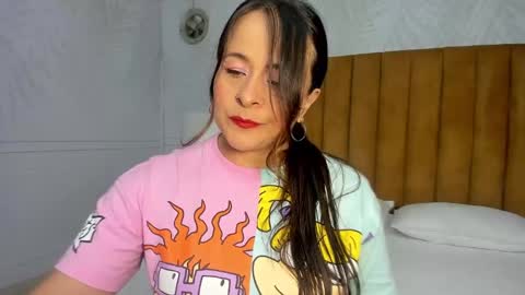 Daphne online show from 01-17-25, 02:18