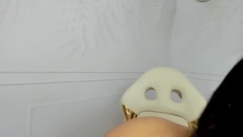 Daphne online show from 02-21-25, 05:13