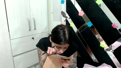 daphne877046 online show from 01-18-26, 02:04