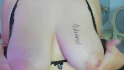 Snapshot of daphne_aris chatting on 03-02-26, 07:15 daphne_aris online show from 03-02-26, 07:15