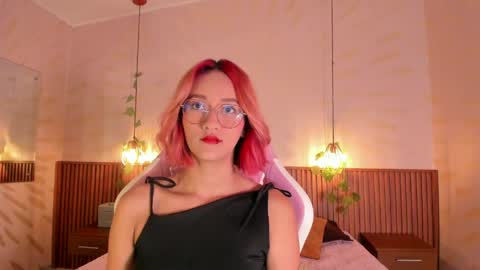 Daphne online show from 04-22-26, 03:09