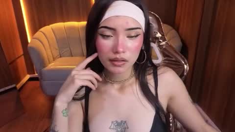 daphne_nicole_b online show from 03-24-26, 12:54