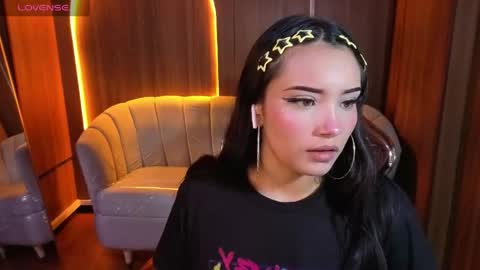 daphne_nicole_b online show from 06-09-26, 12:50